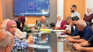 عقد ت اللجنة الاقليمية جلستها رقم 14/2026 بتاريخ16/9/2026 حيث افتتحها وزير الحكم المحلي د.م سامي حجاوي وبرئاسة مدير عام الحكم المحلي م .ميرفت غزال وبحضور أعضاء ومثثلي الللجنة الاقليمية بالمحافظة 
