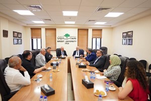 الحكم المحلي وجامعة بيرزيت يبحثان سبل تعزيز التعاون المشترك 
