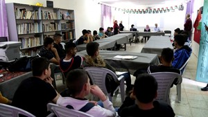 طلبة ديراستيا الثانوية خلال ورشة حول تقليل النفايات : سنكون سفراء للبيئة في منازلنا