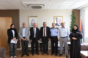 وكيل وزارة الحكم المحلي يبحث مع رئيس بلدية بيت عمر سبل تطوير الخدمات وتعزيز التعاون المشترك